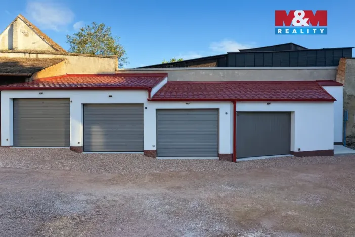 Pronájem garáže, Tišnov, Jungmannova, 18 m2