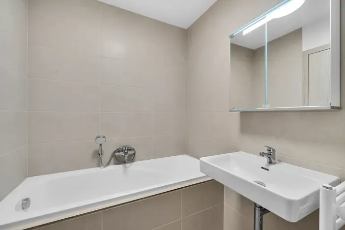 Pronájem bytu 2+1, Praha - Smíchov, Grafická, 64 m2