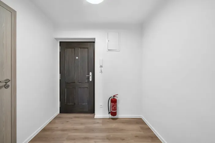 Pronájem bytu 2+1, Praha - Smíchov, Grafická, 64 m2