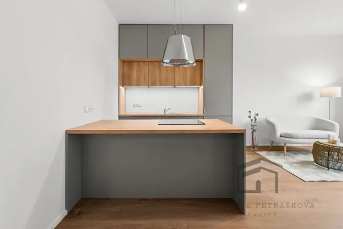 Pronájem bytu 3+kk, Praha - Libeň, Sokolovská, 64 m2