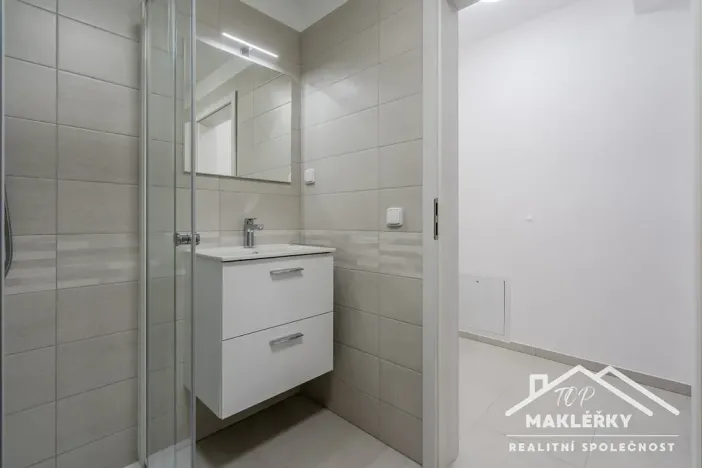 Pronájem bytu 1+kk, Uhlířské Janovice, Hrnčířská, 30 m2