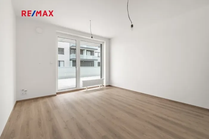 Prodej bytu 2+kk, Praha - Prosek, Čakovická, 43 m2