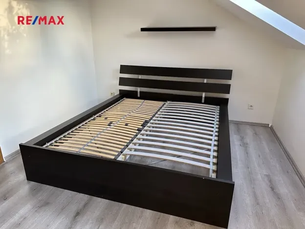 Pronájem rodinného domu, Praha - Újezd nad Lesy, Na Božkovně, 110 m2