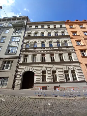 Pronájem bytu 2+kk, Praha - Holešovice, Letohradská, 48 m2