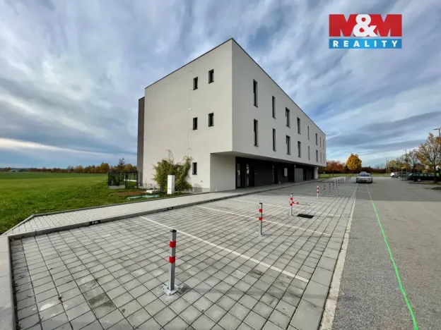 Pronájem bytu 1+kk, Třeboň - Třeboň II, Jiřího Havlise, 37 m2