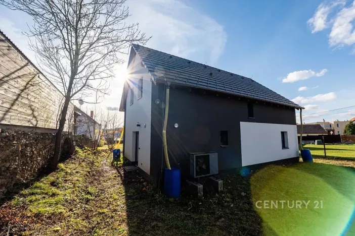 Prodej rodinného domu, Dobřany, 124 m2