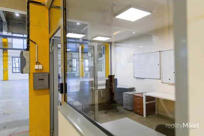 Prodej výrobních prostor, Liberec, Malodoubská, 3613 m2