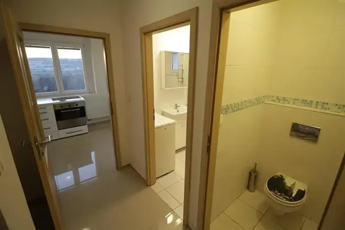 Pronájem bytu 4+1, Praha - Komořany, Na Homoli, 83 m2