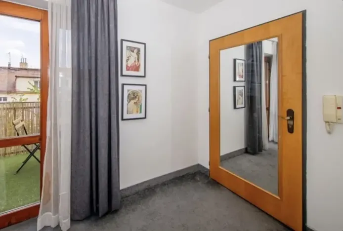 Pronájem bytu 2+kk, Praha, U Santošky, 50 m2