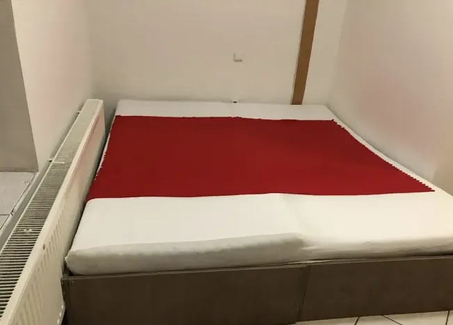 Pronájem bytu 2+kk, Praha, U Santošky, 50 m2