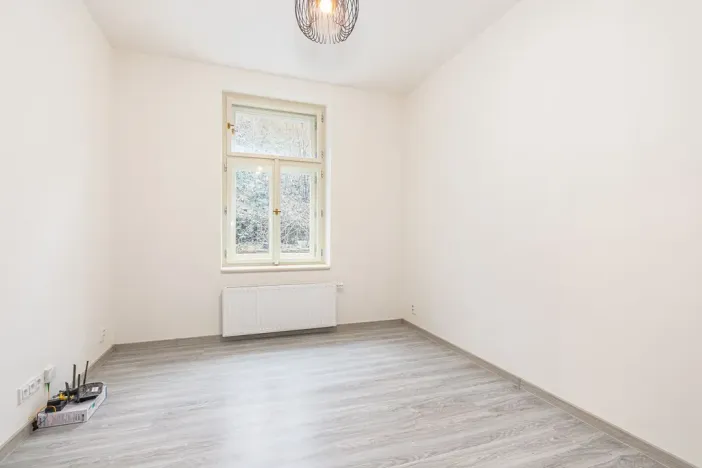 Pronájem bytu 1+1, Praha - Vršovice, Košická, 30 m2