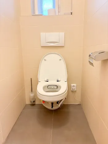 Pronájem bytu 5+1, Praha - Bubeneč, Štursova, 149 m2