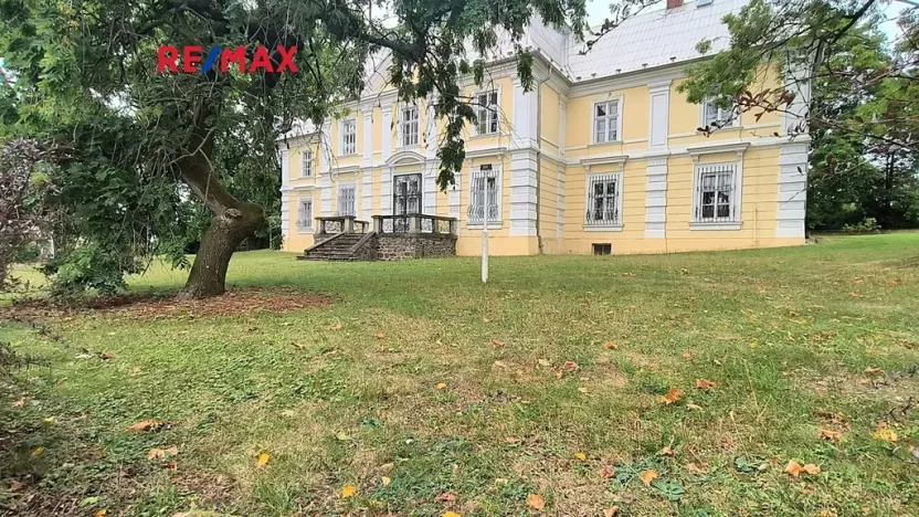 Prodej rodinného domu, Slatina, 235 m2