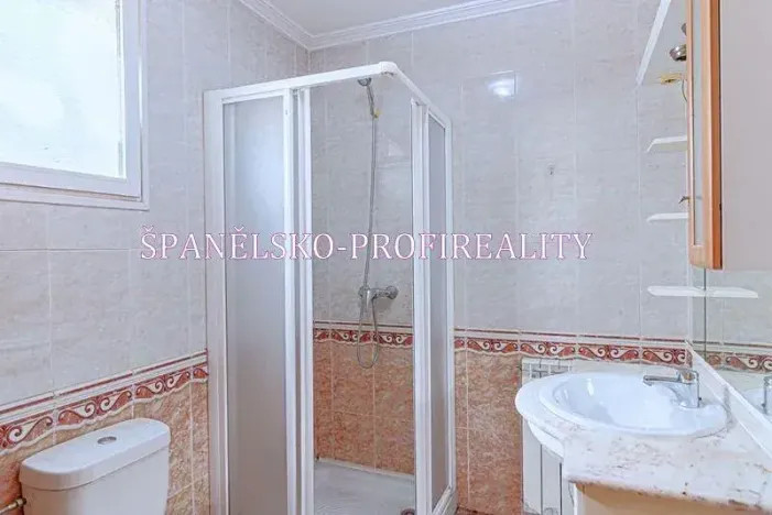 Prodej vily, Torrevieja, Španělsko, 116 m2