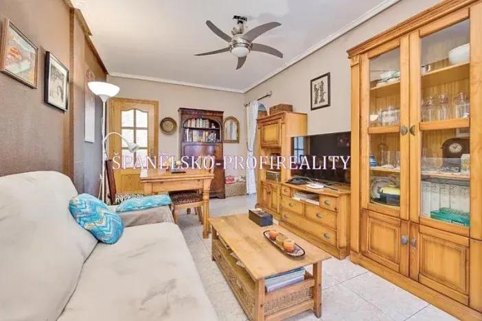 Prodej rodinného domu, Torrevieja, Španělsko, Ronda César Cánovas Girada, 50 m2