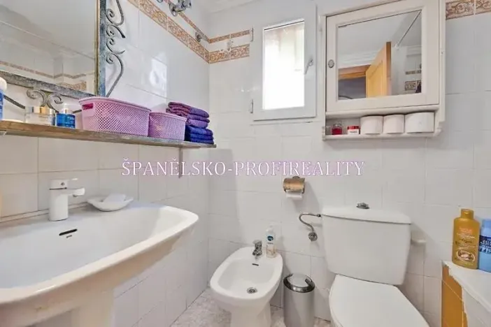 Prodej rodinného domu, Torrevieja, Španělsko, Ronda César Cánovas Girada, 50 m2