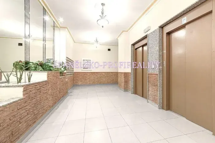 Prodej bytu 4+kk, Torrevieja, Španělsko, 75 m2
