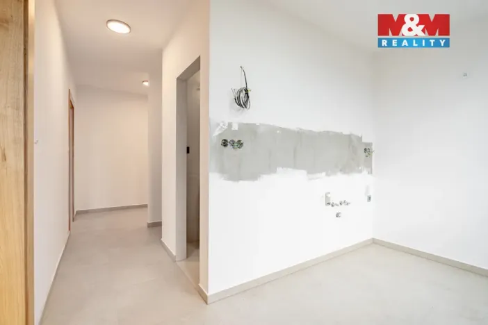 Prodej bytu 2+1, Český Krumlov - Plešivec, Sídliště Plešivec, 57 m2