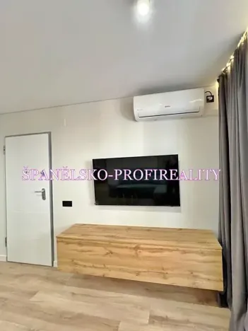 Prodej bytu 3+kk, Torrevieja, Španělsko, Calle Concordia, 85 m2