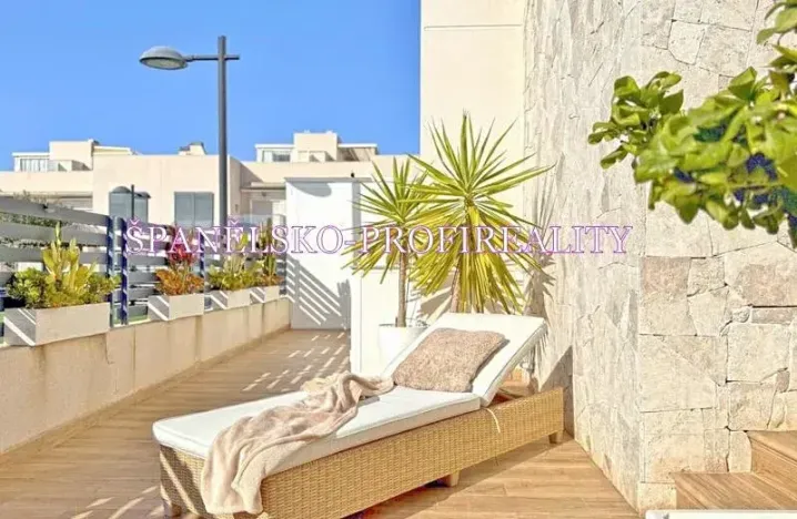 Prodej vily, Torrevieja, Španělsko, 100 m2