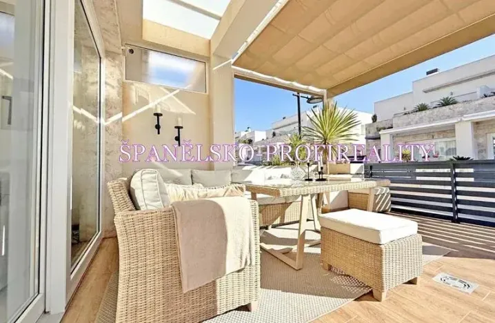 Prodej vily, Torrevieja, Španělsko, 100 m2