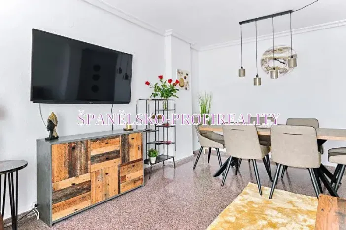 Prodej bytu 3+1, Torrevieja, Španělsko, 100 m2