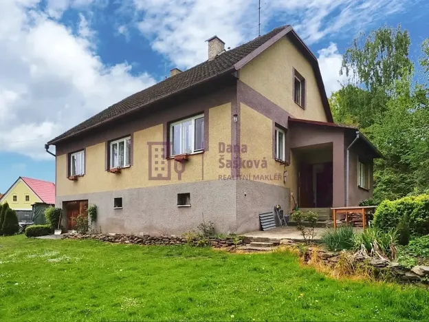 Prodej rodinného domu, Častrov, 214 m2