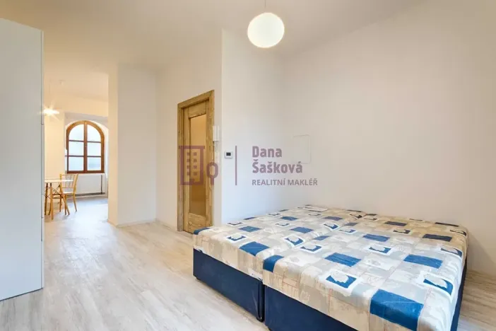 Pronájem bytu 1+kk, Jindřichův Hradec, Kostelní, 36 m2