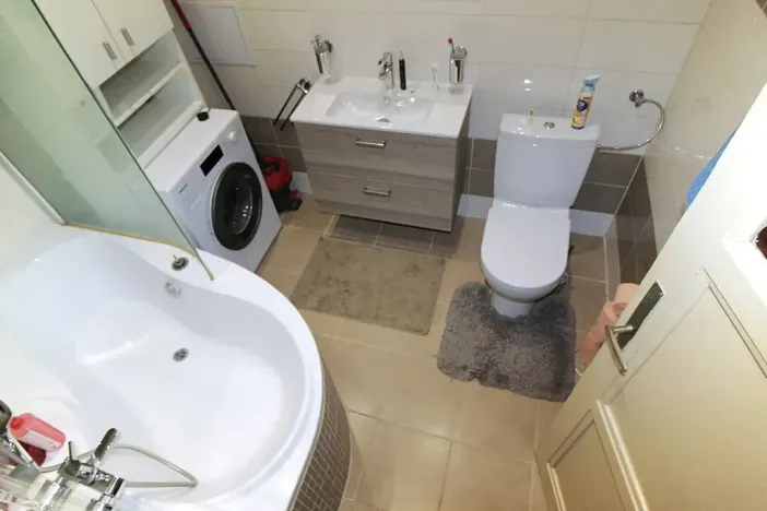 Pronájem bytu 2+kk, Praha - Holešovice, Veverkova, 50 m2