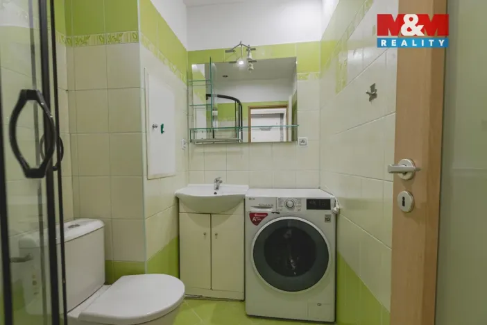 Prodej bytu 1+1, Klatovy - Klatovy III, Pod Hůrkou, 36 m2