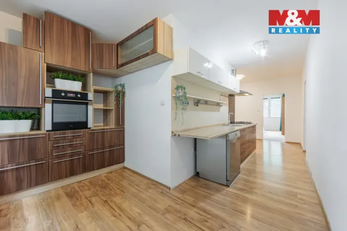 Prodej bytu 2+1, Sokolov, Alšova, 62 m2