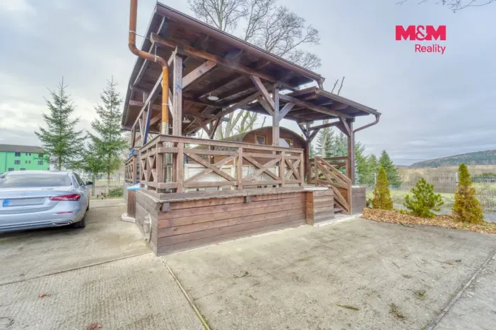 Prodej obchodního prostoru, Stružná, 562 m2