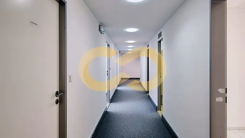 Pronájem kanceláře, Písek, Alšovo nám., 200 m2