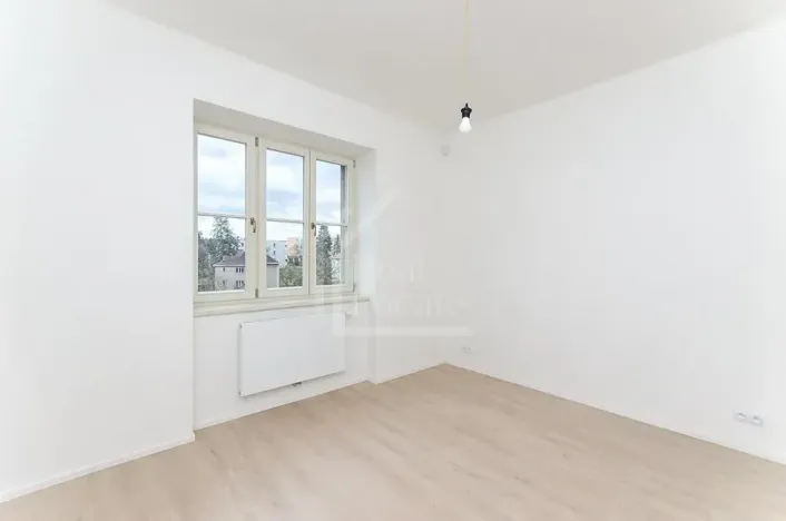 Pronájem bytu 2+1, Praha - Smíchov, Na pláni, 68 m2