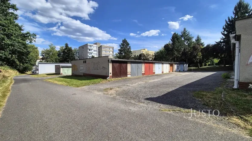 Pronájem garáže, Písek, Lipová alej, 16 m2