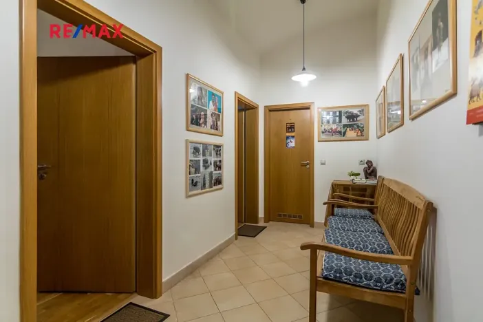 Prodej bytu 2+kk, Praha - Vršovice, Černomořská, 52 m2