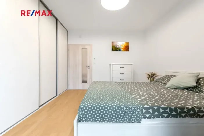Pronájem bytu 2+kk, Praha - Libeň, Vojenova, 62 m2