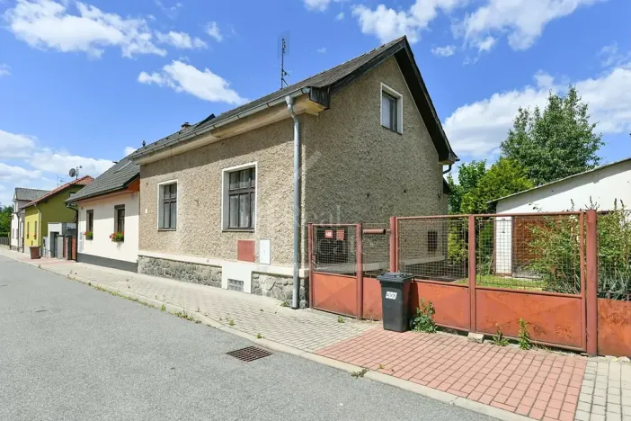 Prodej rodinného domu, Beroun, Myslbekova, 79 m2