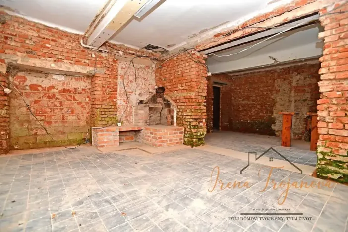 Prodej vícegeneračního domu, Lštění, Míru, 480 m2