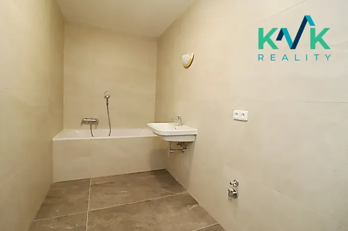 Pronájem bytu 3+kk, Karlovy Vary, Šumavská, 78 m2