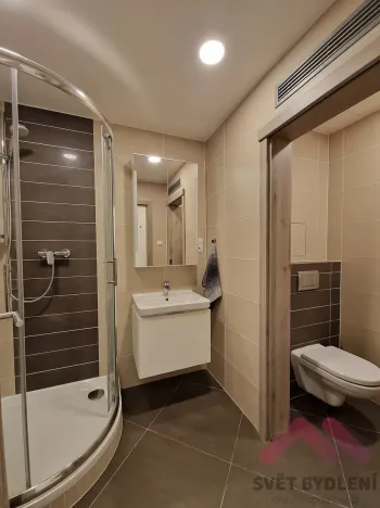 Pronájem bytu 1+kk, Praha - Vršovice, Novgorodská, 31 m2