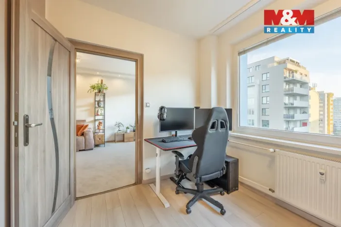 Prodej bytu 3+1, Praha - Letňany, Křivoklátská, 66 m2