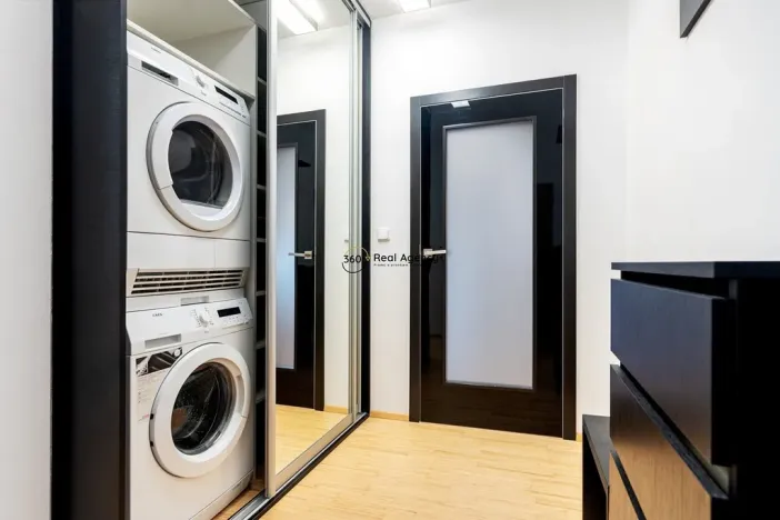 Prodej bytu 4+kk, České Budějovice - České Budějovice 3, Skuherského, 99 m2