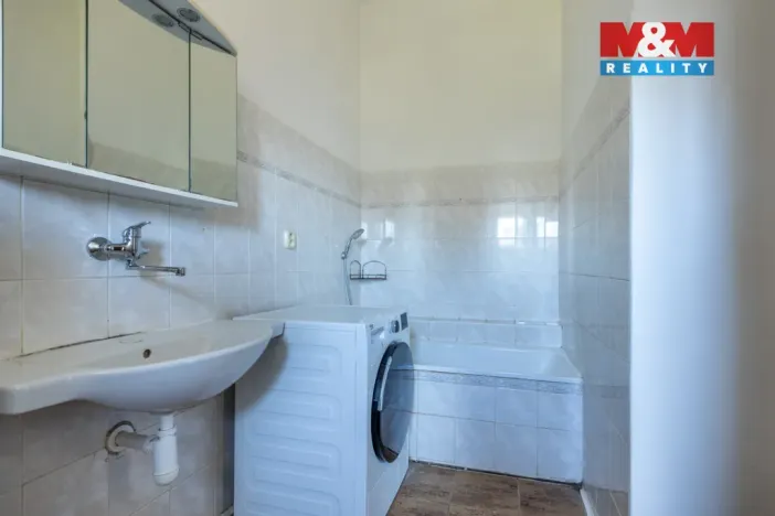 Prodej rodinného domu, Račiněves, 204 m2