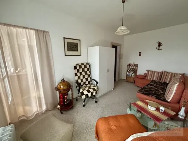 Prodej bytu 3+1, Broumov, Sídliště Křinické, 65 m2