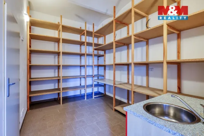 Prodej kanceláře, Karlovy Vary, Chebská, 50 m2