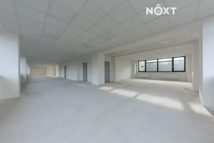 Pronájem kanceláře, Praha - Strašnice, Průběžná, 375 m2