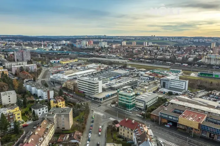 Pronájem kanceláře, Praha - Strašnice, Průběžná, 263 m2