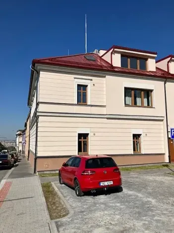 Pronájem bytu 2+kk, Praha - Prosek, Prosecká, 99 m2