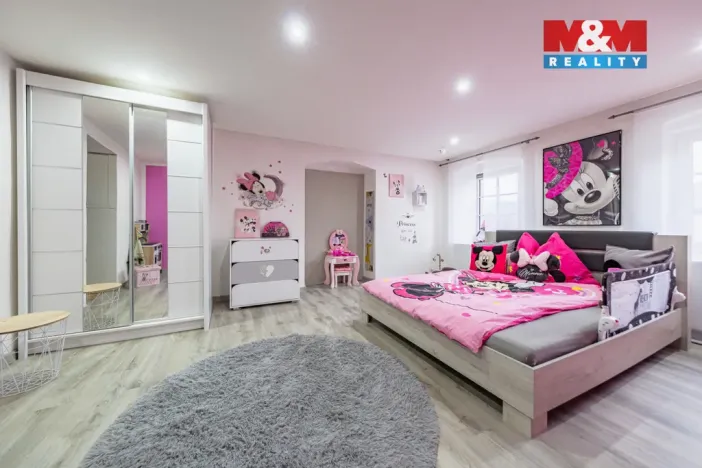 Prodej rodinného domu, Okounov, 197 m2